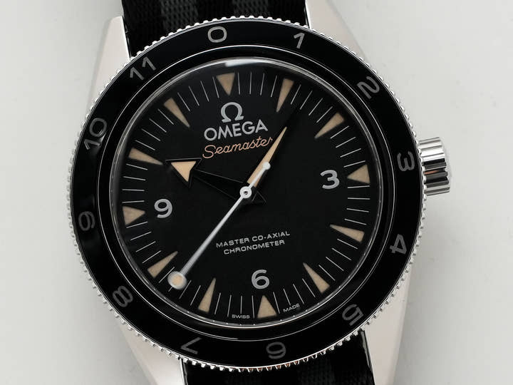 オメガ シーマスター 300 スペクター Ref.233.32.41.21.01.001 ブラック文字盤 未使用 mjz7xs8p