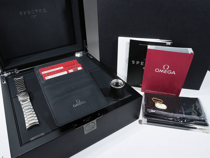 オメガ シーマスター 300 スペクター Ref.233.32.41.21.01.001 ブラック文字盤 未使用 mjz7xs8p