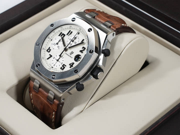 Audemars Piguet Royal Oak Offshore Chronograph Safari Ref. 26170ST.OO.D091CR.01 Stainless Steel Ivory Dial