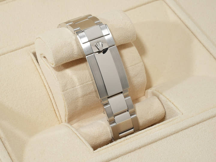 ロレックス デイトナ Ref.126506 プラチナ アイスブルー文字盤