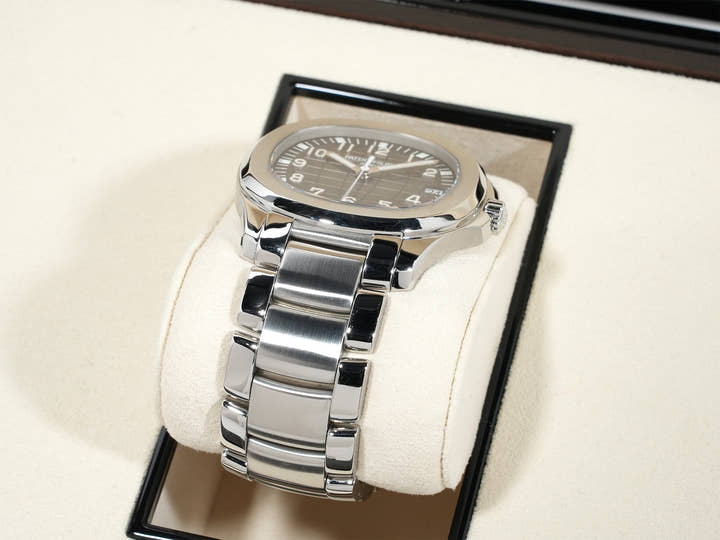 パテックフィリップ アクアノート エクストララージ Ref.5167/1A-001 ステンレススチール ブラック文字盤