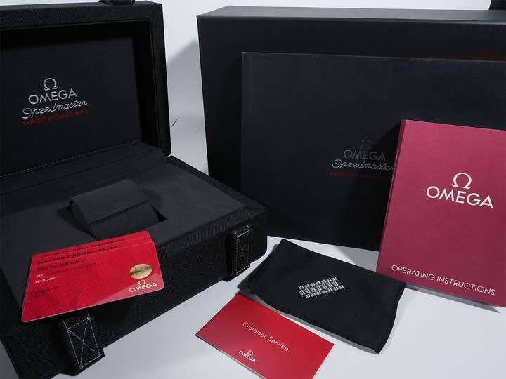 オメガ スピードマスター ムーンウォッチ プロフェッショナル Ref.310.30.42.50.04.001 ホワイト文字盤 未使用 8siuzo45