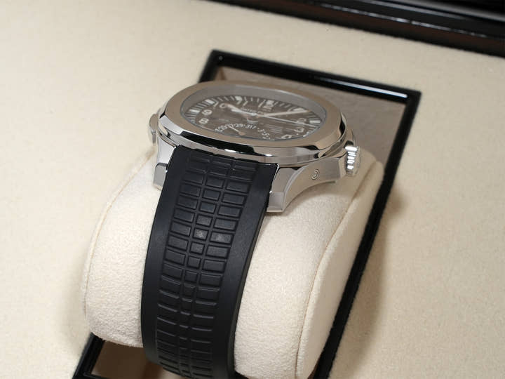 パテックフィリップ アクアノート トラベルタイム Ref.5164A-001 ステンレススチール ブラック文字盤