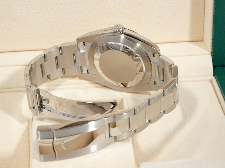ロレックス デイトジャスト41 Ref.126334 ステンレススチール/ホワイトゴールド シルバー文字盤 オイスターブレスレット 未使用 qawmpmgj