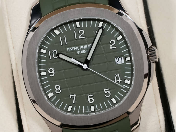 パテックフィリップ アクアノート Ref.5168G-010 ホワイトゴールド カーキグリーン文字盤