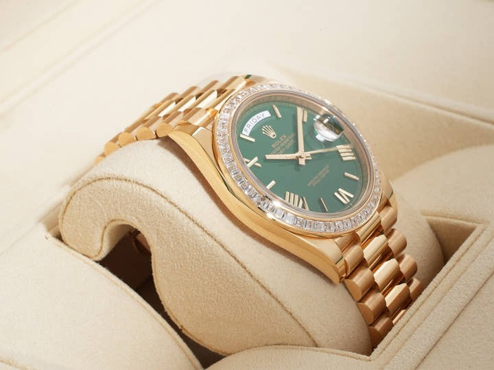 ロレックス デイデイト40 Ref.228398TBR イエローゴールド グリーン文字盤