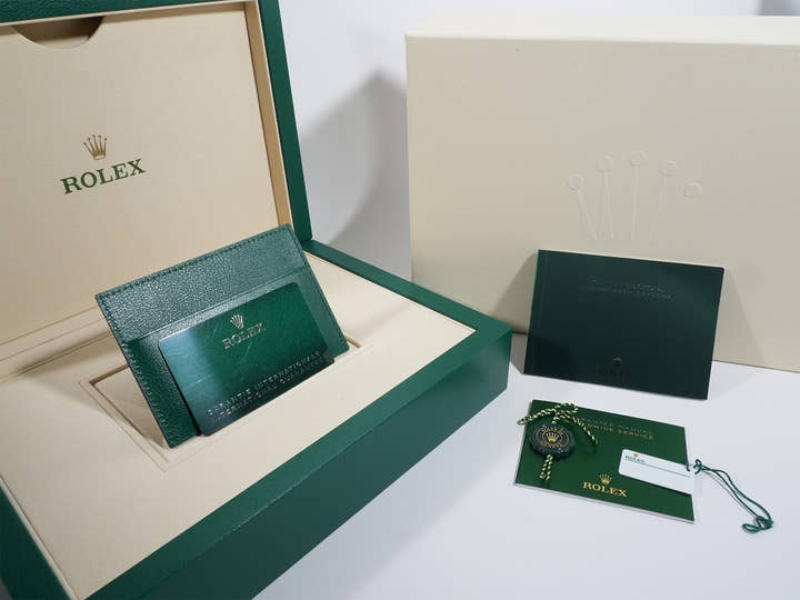 ロレックス デイトナ Ref.116506A プラチナ アイスブルー文字盤