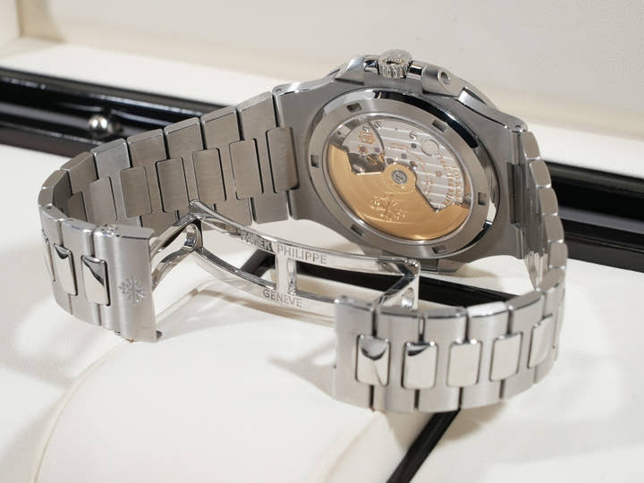 パテックフィリップ ノーチラス Ref.5711/1A-010 ステンレススチール ブルー文字盤