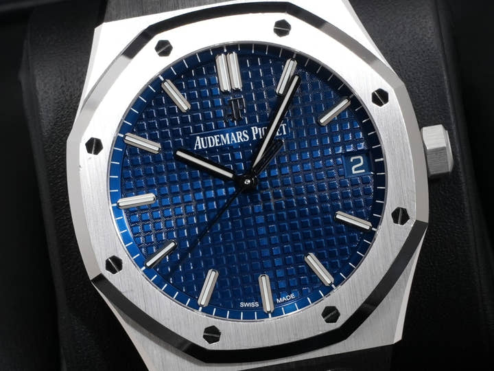 オーデマピゲ ロイヤルオーク Ref.15503BC.OO.1220BC.01 ホワイトゴールド ブルー文字盤