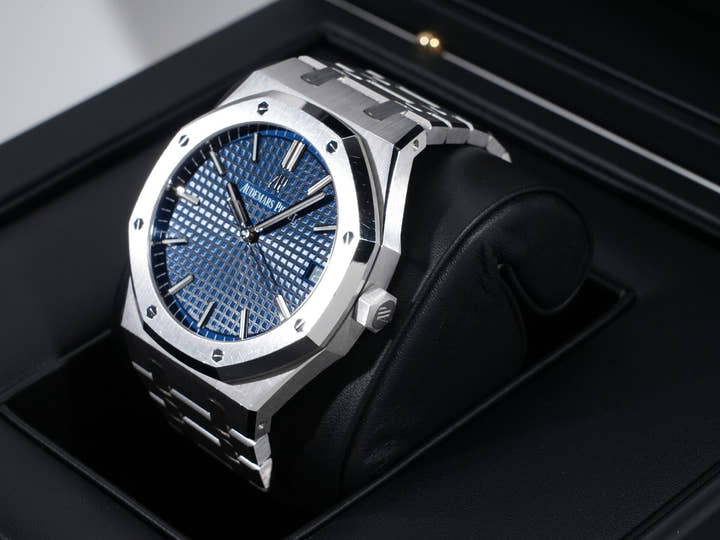 オーデマピゲ ロイヤルオーク Ref.15503BC.OO.1220BC.01 ホワイトゴールド ブルー文字盤