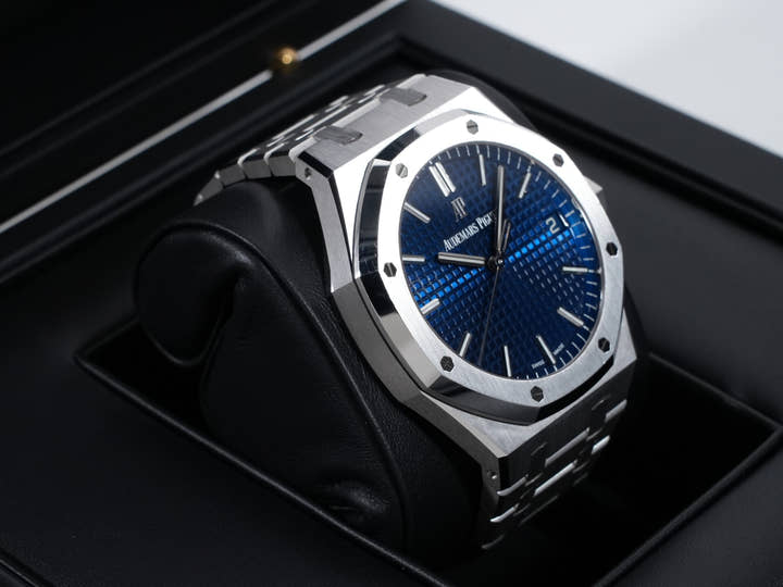 オーデマピゲ ロイヤルオーク Ref.15503BC.OO.1220BC.01 ホワイトゴールド ブルー文字盤