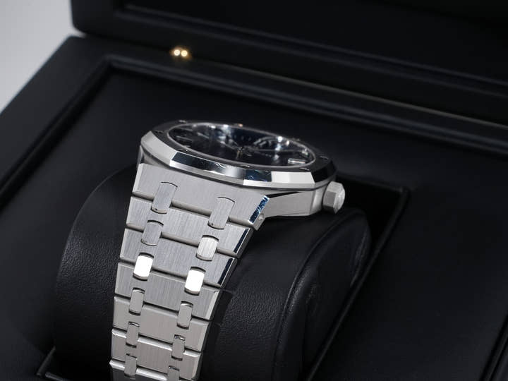 オーデマピゲ ロイヤルオーク Ref.15503BC.OO.1220BC.01 ホワイトゴールド ブルー文字盤