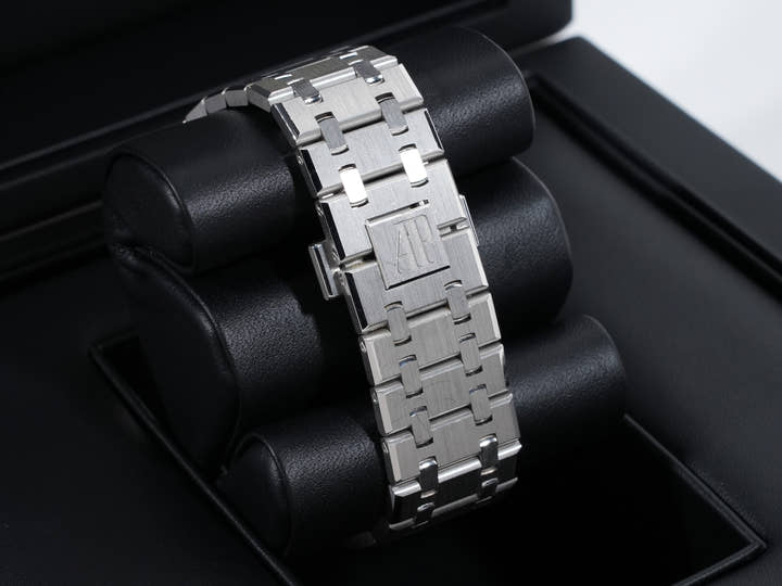 オーデマピゲ ロイヤルオーク Ref.15503BC.OO.1220BC.01 ホワイトゴールド ブルー文字盤