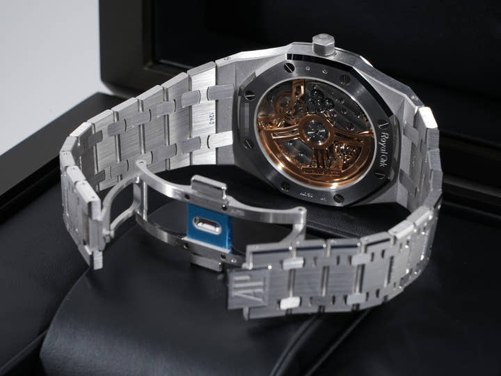 オーデマピゲ ロイヤルオークジャンボ エクストラ シン Ref.16202BC.OO.1240BC.02 ホワイトゴールド ブルー文字盤