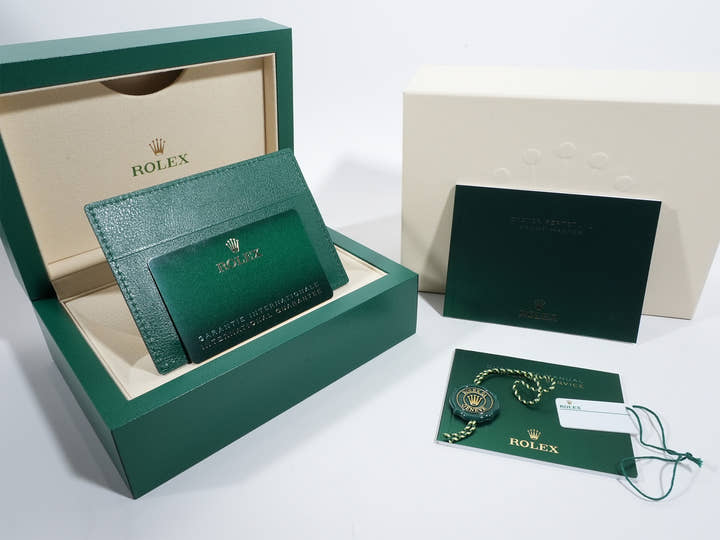 ロレックス ヨットマスター40 Ref.126622 ステンレススチール/プラチナ スレート文字盤