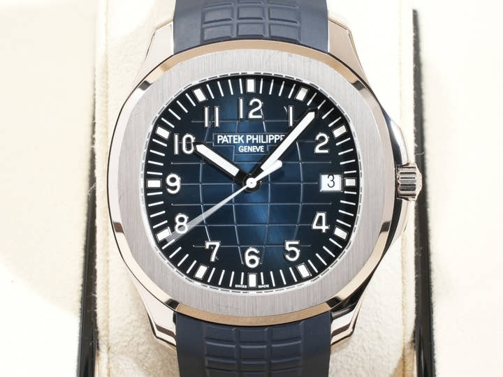 パテックフィリップ アクアノート Ref.5168G-001 ホワイトゴールド ミッドナイトブルー文字盤