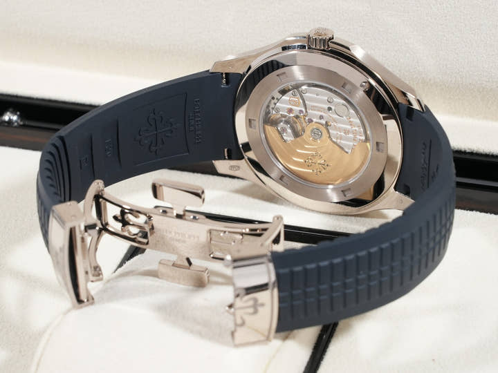 パテックフィリップ アクアノート Ref.5168G-001 ホワイトゴールド ミッドナイトブルー文字盤