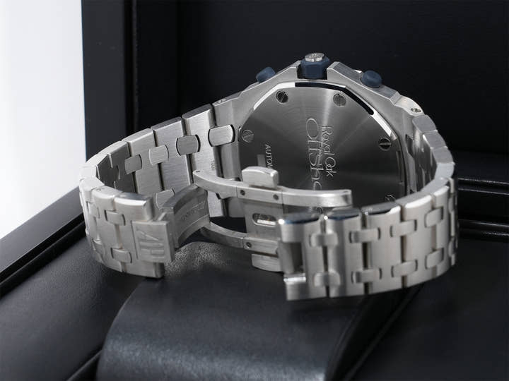 Audemars Piguet Royal Oak Offshore Chronograph Ref. 26237ST.OO.1000ST.01 Stainless Steel Blue Dial