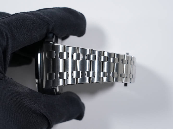 Audemars Piguet Royal Oak Offshore Chronograph Ref. 26237ST.OO.1000ST.01 Stainless Steel Blue Dial