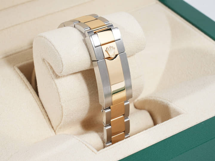 ロレックス エクスプローラー36 Ref.124273 ステンレススチール/イエローゴールド ブラック文字盤