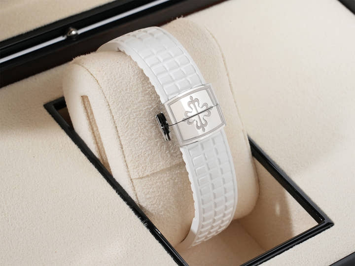 パテックフィリップ アクアノート Ref.5267/200A-010 ステンレススチール ホワイト文字盤