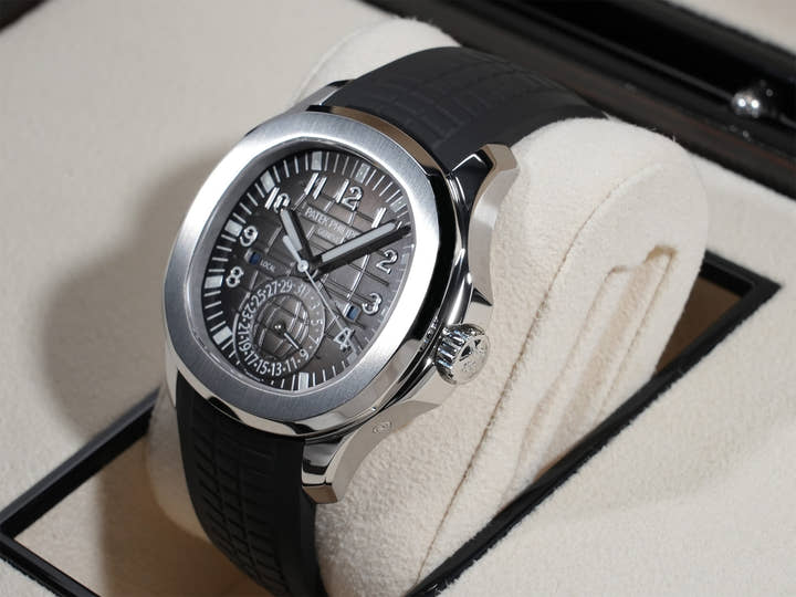 パテックフィリップ アクアノート トラベルタイム Ref.5164A-001 ステンレススチール ブラック文字盤