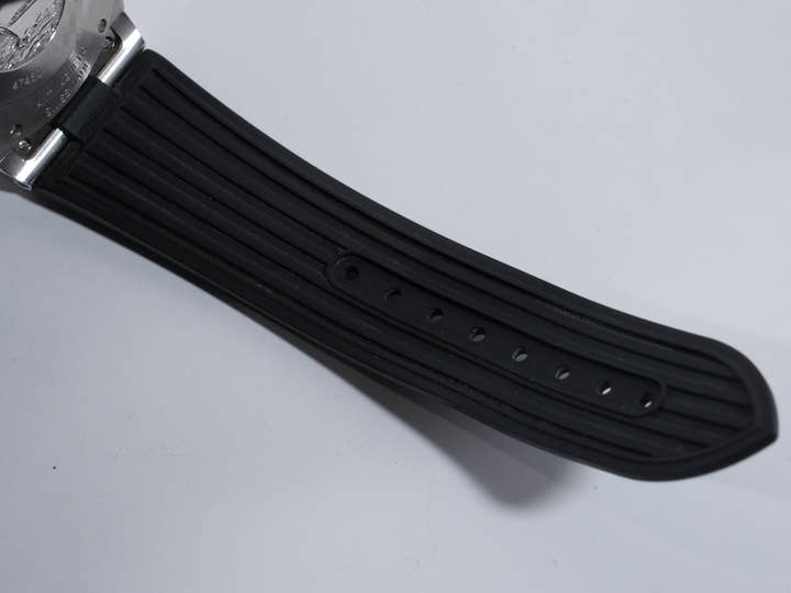 ヴァシュロンコンスタンタン オーヴァーシーズ デュアルタイム Ref.47450/000W-9511 ステンレススチールxチタン グレー文字盤 中古 5oo3op8x