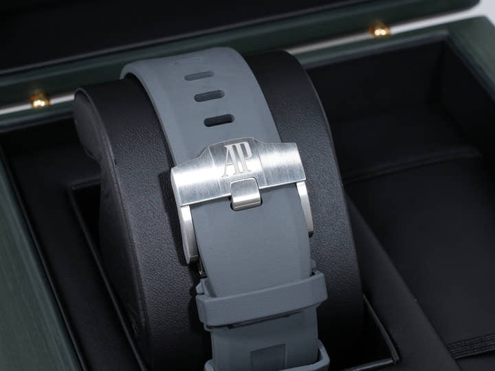 Audemars Piguet Royal Oak Offshore Diver Ref. 15720ST.OO.A009CA.01 Stainless Steel Gray Dial