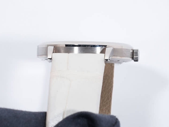 A.ランゲ&ゾーネ サクソニア Ref.219.047 ホワイトゴールド ホワイトシェル文字盤 中古 9mgkesdt