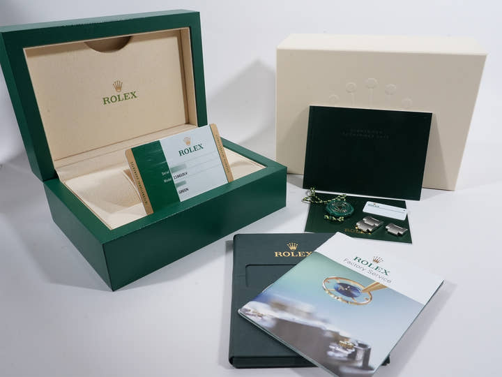 ロレックス サブマリーナー デイト Ref.116610LV ステンレススチール グリーン文字盤