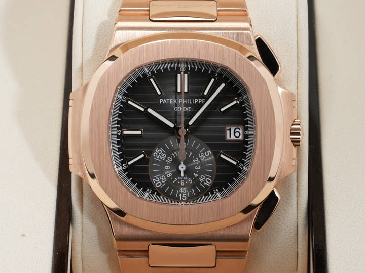パテックフィリップ ノーチラス クロノグラフ Ref.5980/1R-001 ローズゴールド ブラックグラデーション文字盤