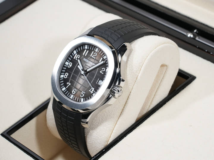 パテックフィリップ アクアノート Ref.5167A-001 ステンレススチール ブラック文字盤