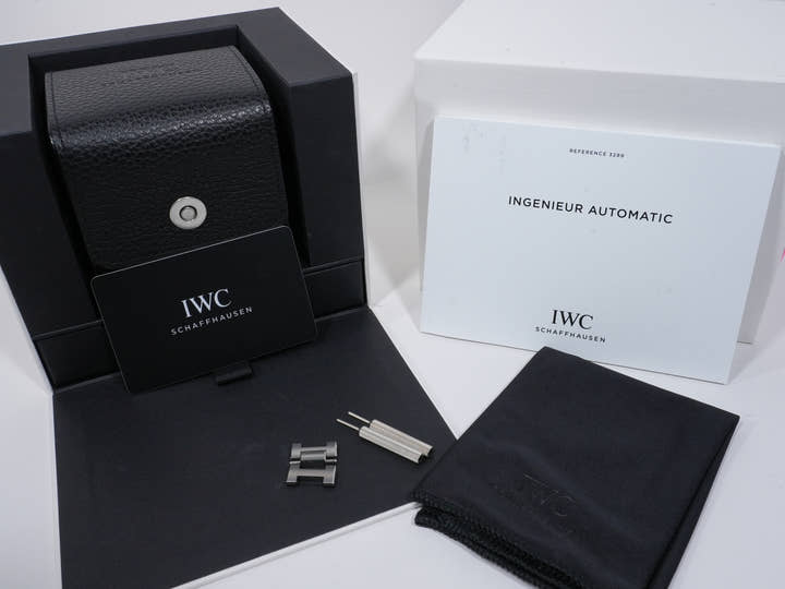 IWC インヂュニア オートマティック 40 Ref.IW328904 グレー文字盤 美中古 xcb2pcmg