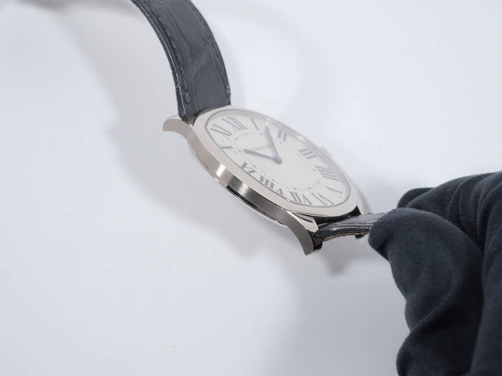 カルティエ ドライブ ドゥ カルティエ エクストラフラット Ref.CRWGNM0007 18KWG シルバー文字盤 美中古 ghn6tu9y