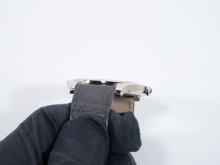 カルティエ ドライブ ドゥ カルティエ エクストラフラット Ref.CRWGNM0007 18KWG シルバー文字盤 美中古 ghn6tu9y