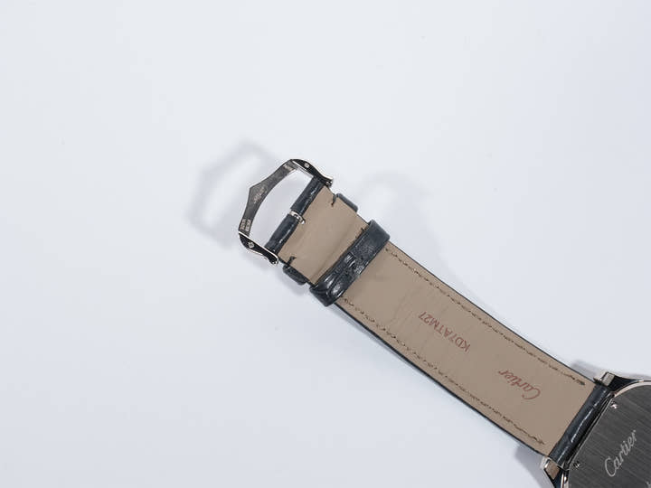 カルティエ ドライブ ドゥ カルティエ エクストラフラット Ref.CRWGNM0007 18KWG シルバー文字盤 美中古 ghn6tu9y