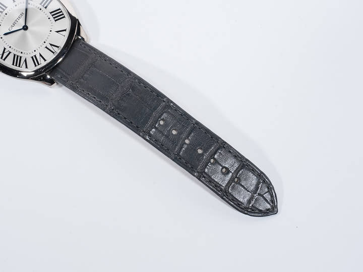 カルティエ ドライブ ドゥ カルティエ エクストラフラット Ref.CRWGNM0007 18KWG シルバー文字盤 美中古 ghn6tu9y