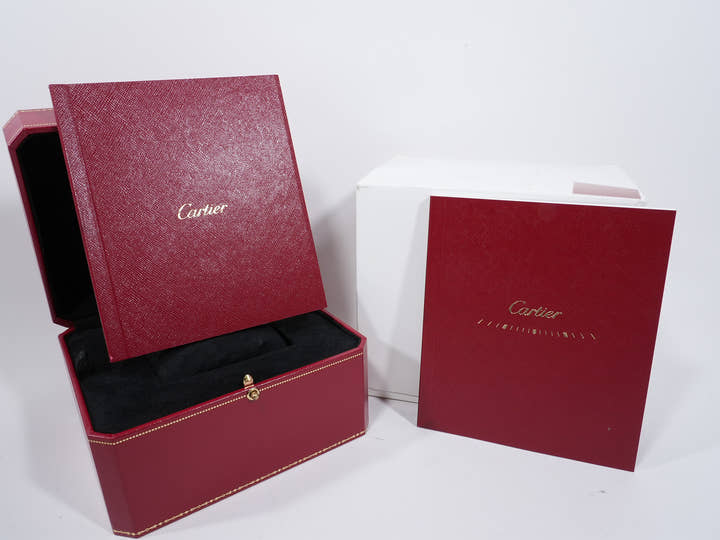 カルティエ ドライブ ドゥ カルティエ エクストラフラット Ref.CRWGNM0007 18KWG シルバー文字盤 美中古 ghn6tu9y