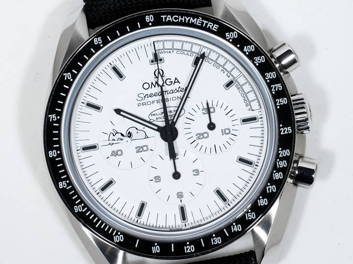 オメガ スピードマスター スヌーピー Ref.311.32.42.30.04.003 SS ホワイト文字盤 美品 7jtkrwtv