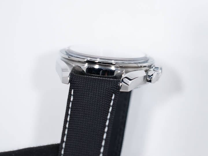 オメガ スピードマスター スヌーピー Ref.311.32.42.30.04.003 SS ホワイト文字盤 美品 7jtkrwtv