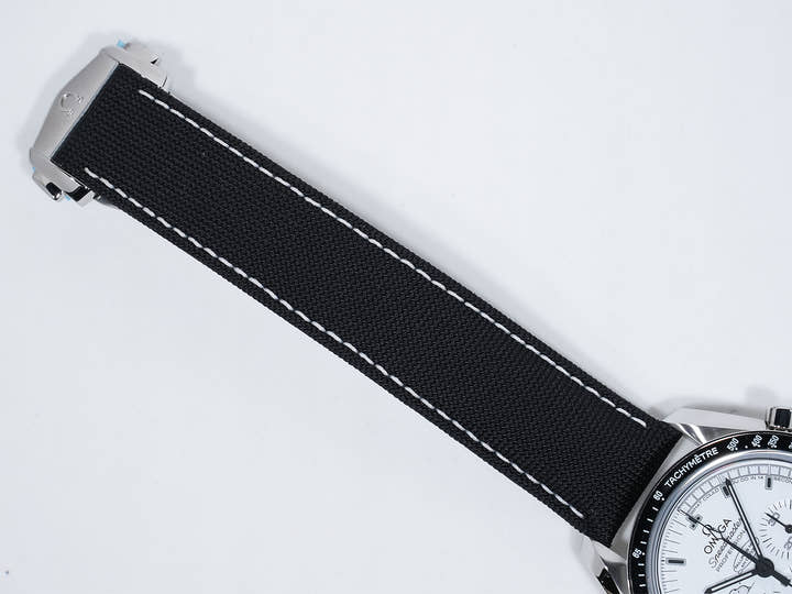 オメガ スピードマスター スヌーピー Ref.311.32.42.30.04.003 SS ホワイト文字盤 美品 7jtkrwtv