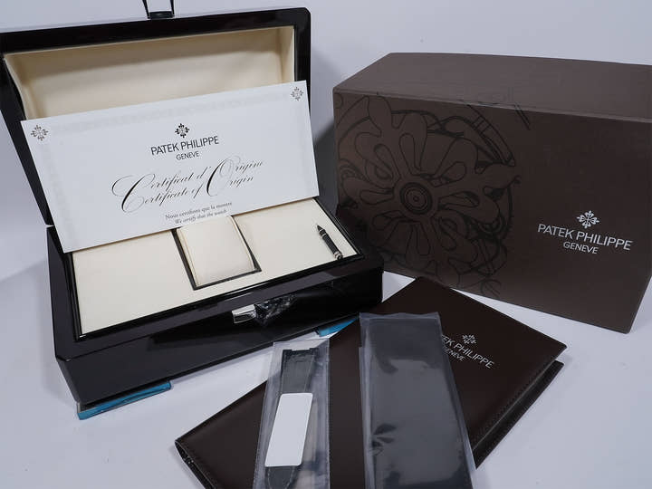 パテックフィリップ ノーチラス プチコンプリケーション Ref.5712G-001 ホワイトゴールド スレート文字盤