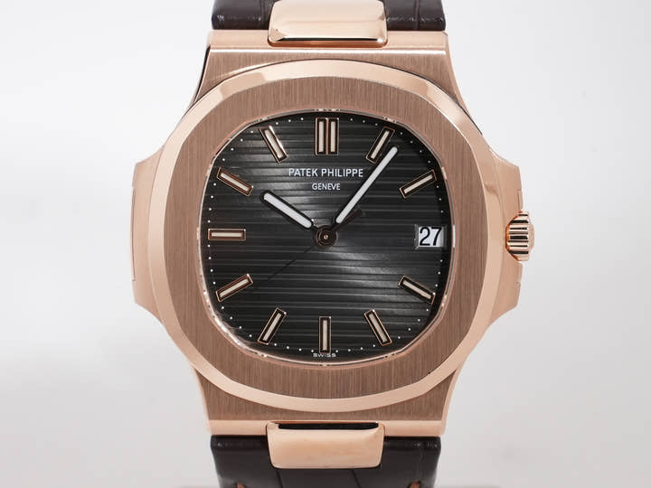 パテックフィリップ ノーチラス Ref.5711R-001 ローズゴールド ブラウン文字盤