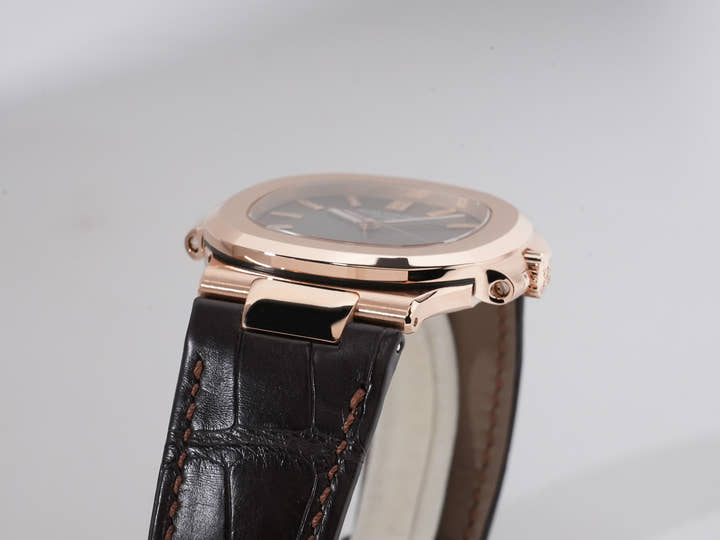 パテックフィリップ ノーチラス Ref.5711R-001 ローズゴールド ブラウン文字盤