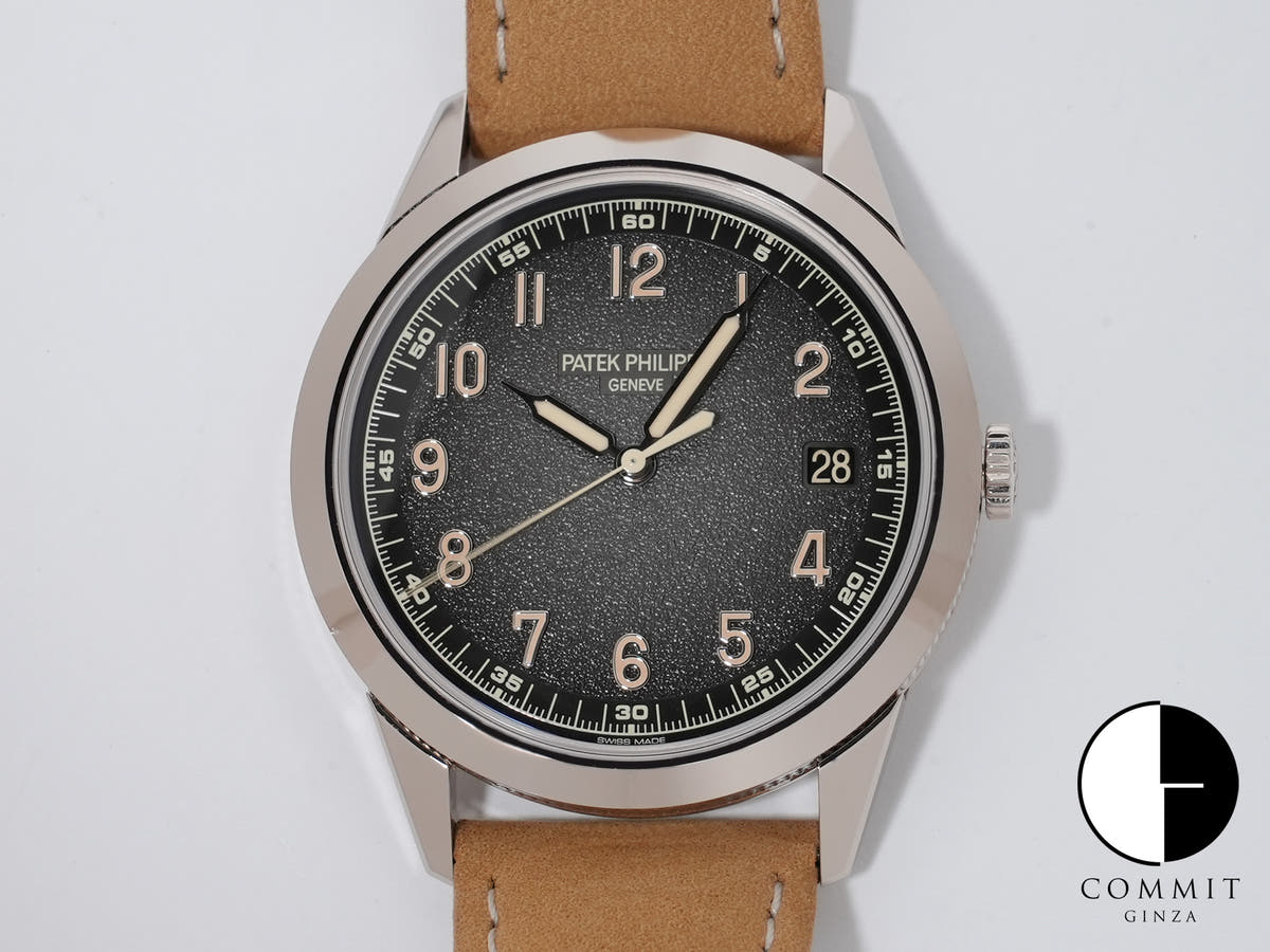 パテックフィリップ カラトラバ Ref.5226G-001 ホワイトゴールド ブラックグラデーションのテクスチャード ラック アントラサイト文字盤