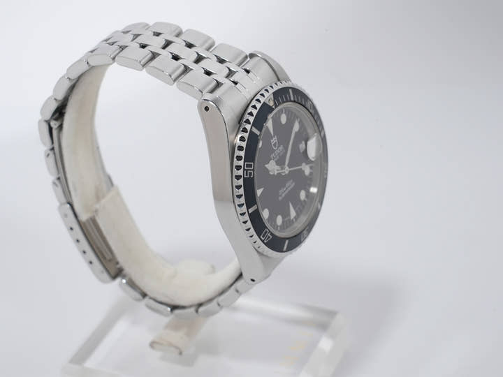 チューダー サブマリーナー Ref.75190 ブラック文字盤 中古 egf58mpf