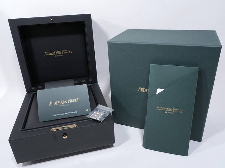 オーデマピゲ ロイヤルオーク クロノグラフ Ref.26239BC.OO.1220BC.01 ホワイトゴールド ブルー文字盤