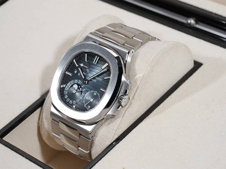 パテックフィリップ ノーチラス プチコンプリケーション Ref.5712/1A-001 ステンレススチール ブルー文字盤