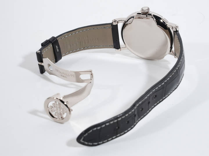 パテックフィリップ カラトラバ オフィサー Ref.5153G-001 ホワイトゴールド ブラック文字盤