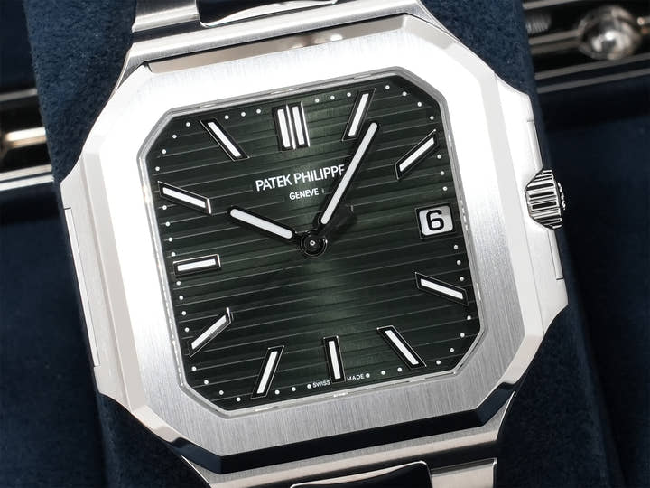 パテックフィリップ キュビタス Ref.5821/1A-001 ステンレススチール グリーン文字盤